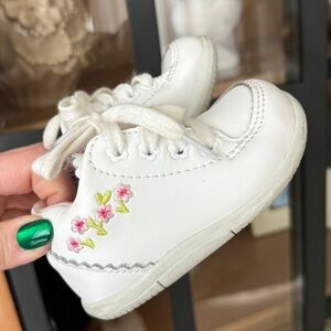Stride Rite Emilia walking sneakers baby girl first shoes embroidered floral